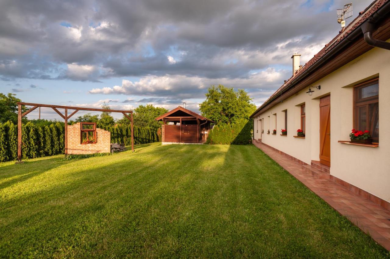 Apartmán Farmaobeckov Sk Exteriér fotografie