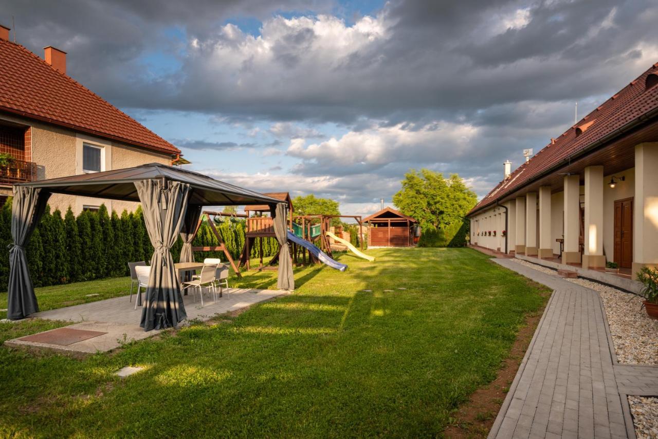 Apartmán Farmaobeckov Sk Exteriér fotografie